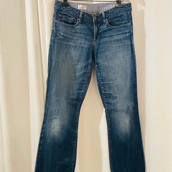 Gap 29/8 Long with vintage frayed on bottom - Picture 1 of 7